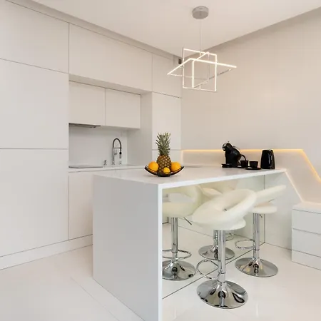 Walowa Bastion With Parking By Renters Gdansk