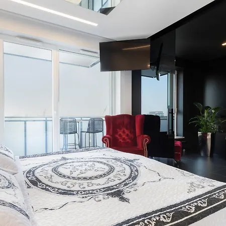 Walowa Bastion With Parking By Renters Apartment *